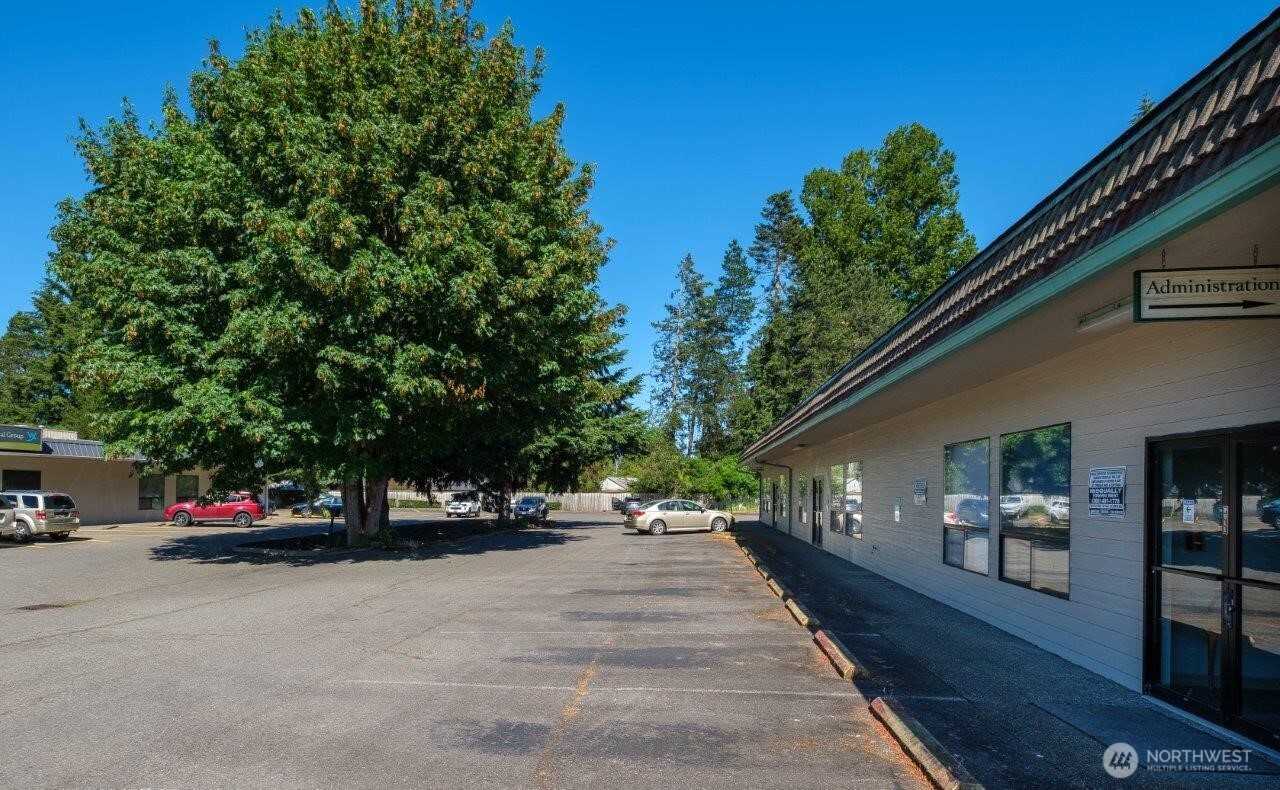 6128 Capitol Boulevard S