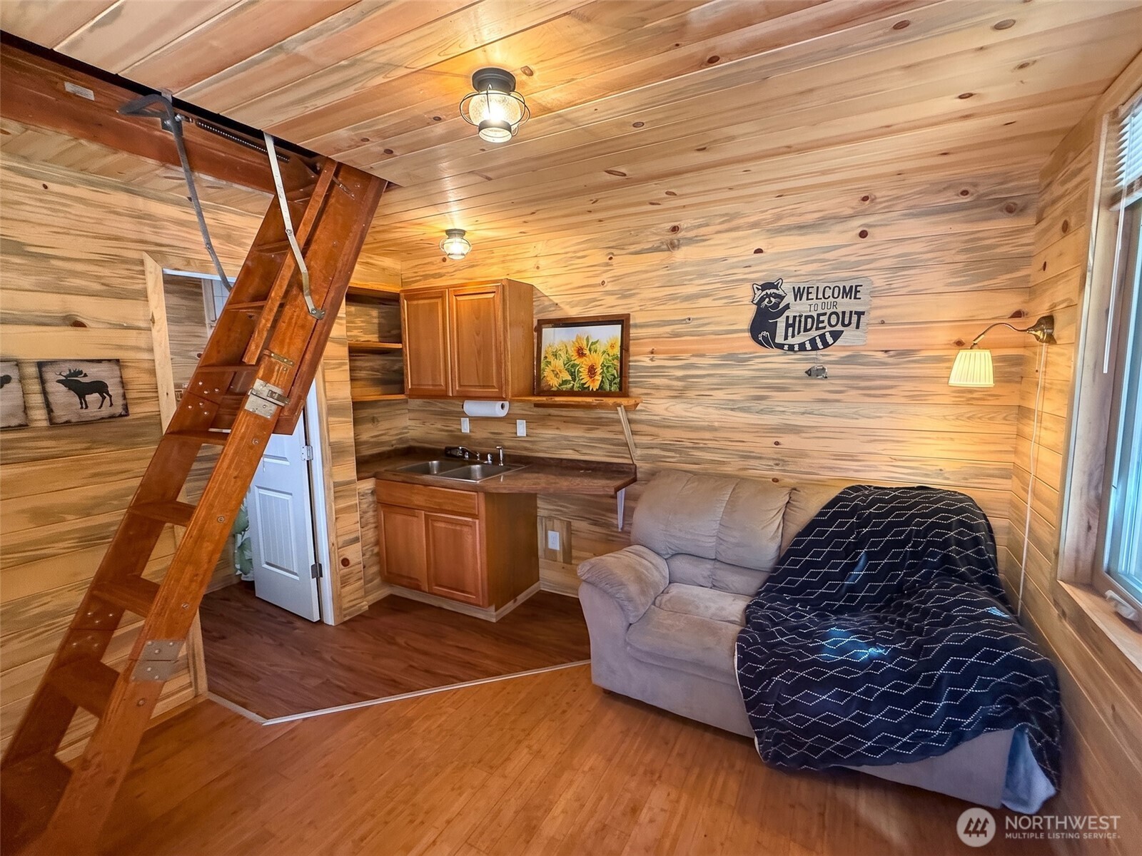 22412 Blue Lake Ct SE