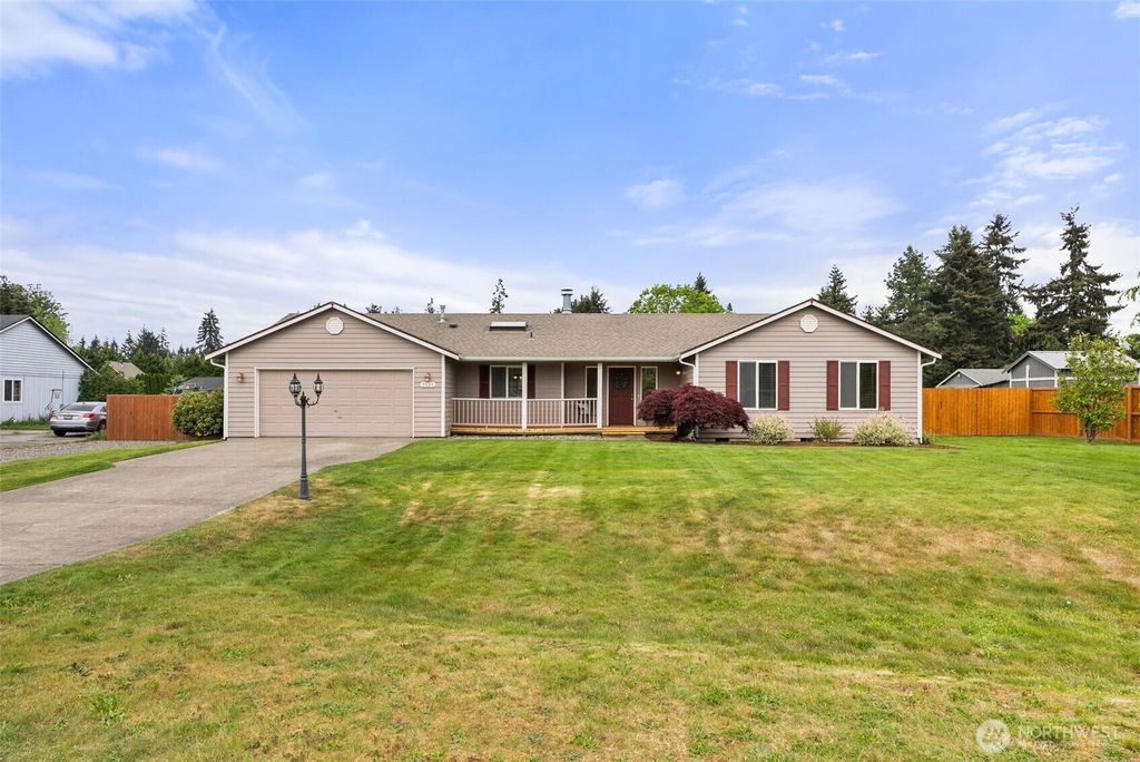 Photo of 9024 Applegate Loop SW, Rochester, WA 98579 (MLS # 2517329)