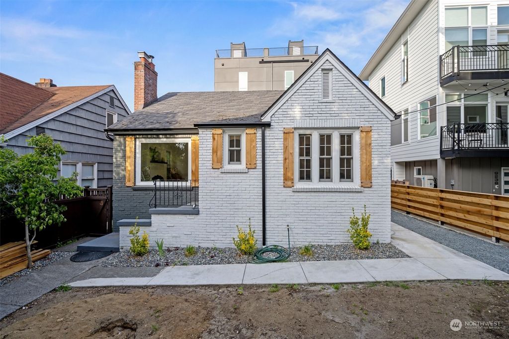 Photo of 9236 35th Avenue SW, Seattle, WA 98126 (MLS # 2133049)