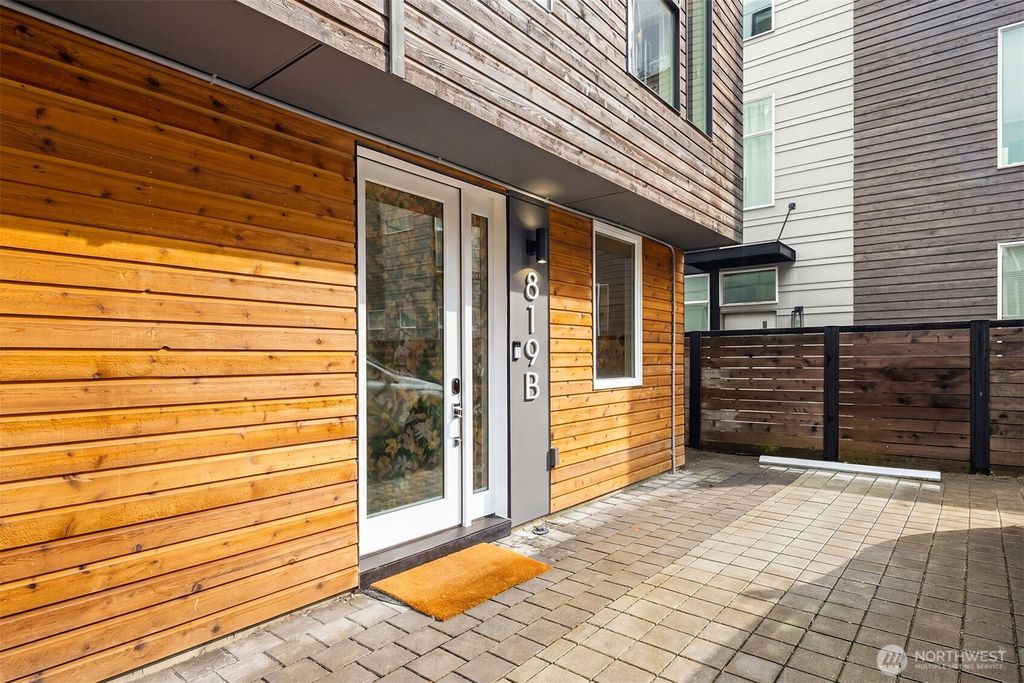 Photo of 819 NW 54th Street #B, Seattle, WA 98107 (MLS # 2507865)