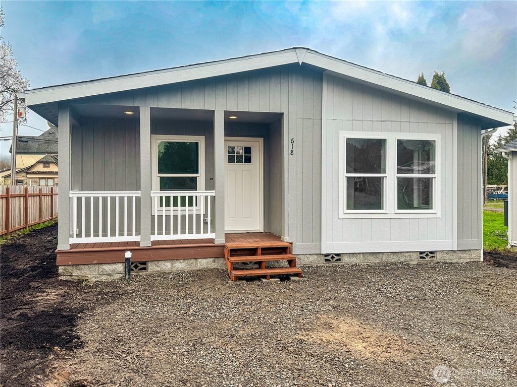 Photo of 618 C Street, Vader, WA 98593 (MLS # 2459095)