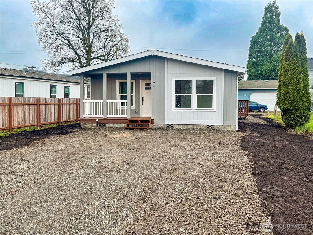 Photo of 618 C Street, Vader, WA 98593 (MLS # 2459095)