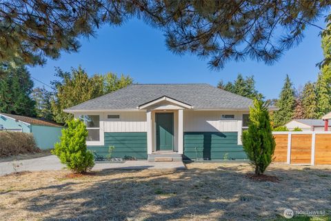 Photo of 2928 38th Avenue NE, Tacoma, WA 98422 (MLS # 2442911)