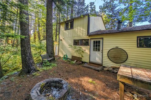 A home in Packwood