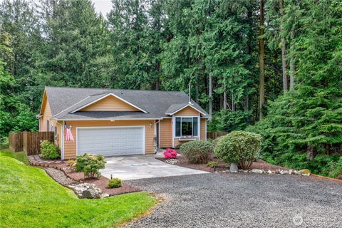 Photo of 132 Goliah Lane, Port Ludlow, WA 98365 (MLS # 2506877)