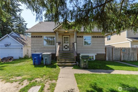 13808 & 13804 C Street S, Tacoma, WA 98444 - MLS#: 2313190