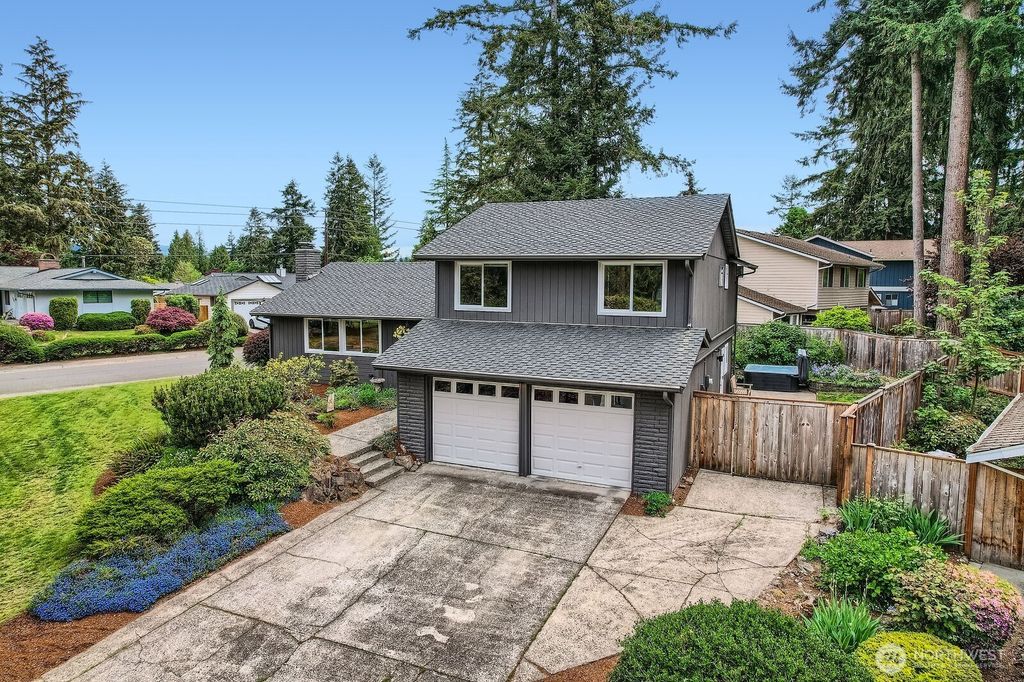 Photo of 16904 144th Avenue SE, Renton, WA 98058 (MLS # 2374797)
