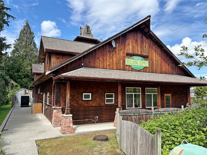 1794 Main Street