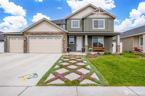 Photo of 721 J Street NE, Quincy, WA 98848 (MLS # 2525129)