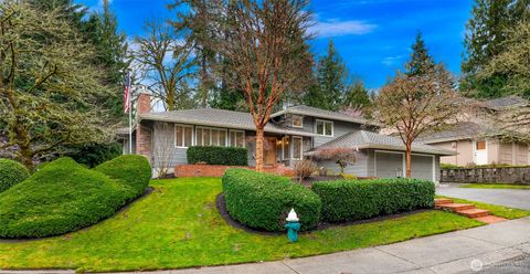Photo of 2734 224th Avenue NE, Sammamish, WA 98074 (MLS # 2492845)
