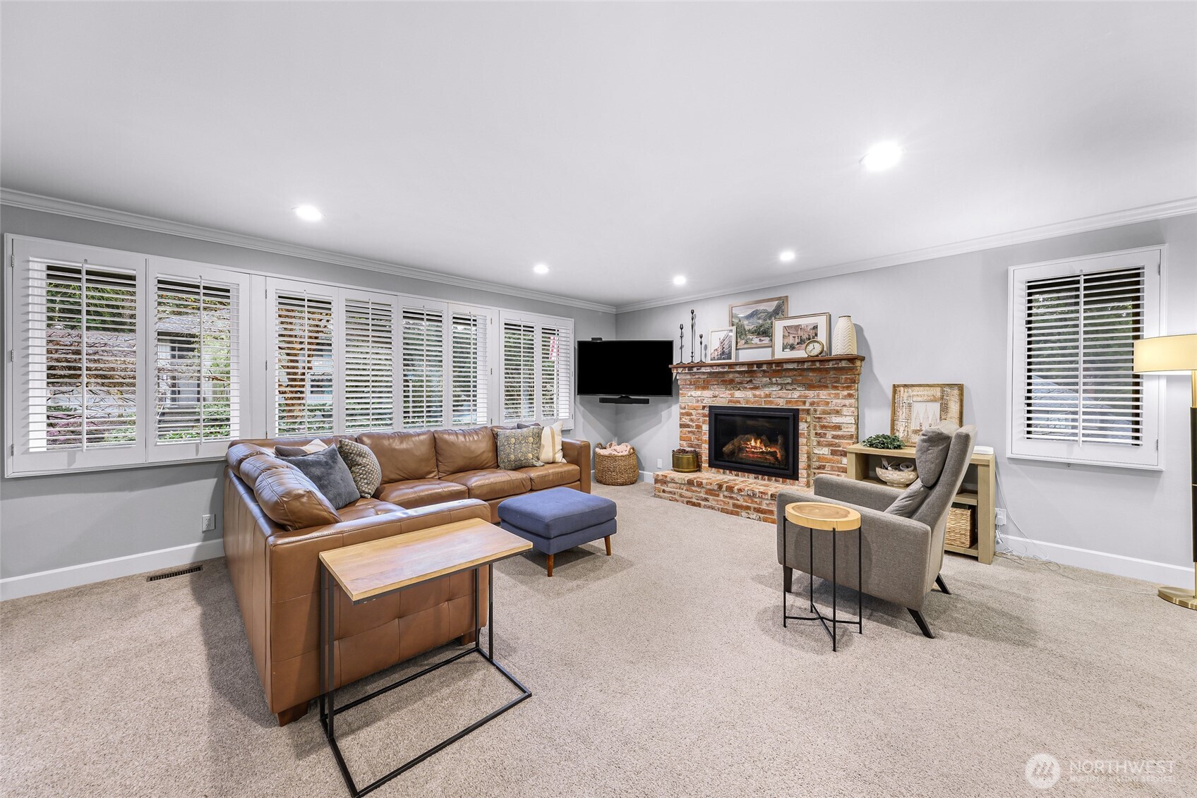 2734 224th Avenue NE