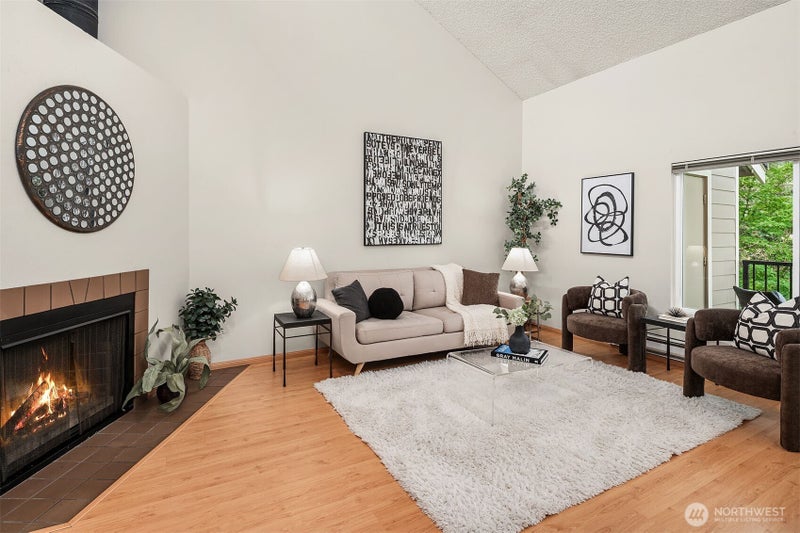 19853 25th Avenue NE 312