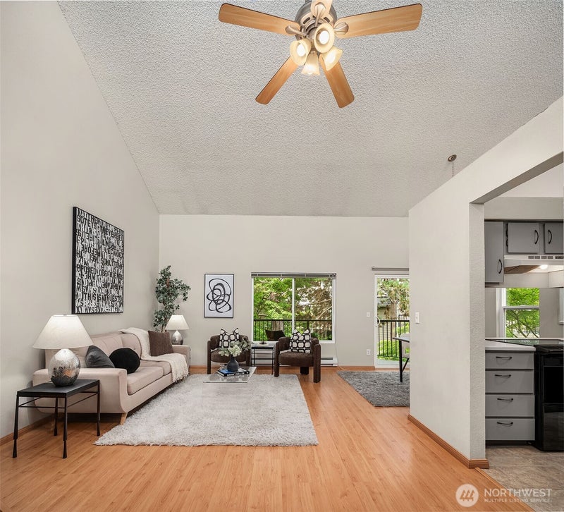 19853 25th Avenue NE 312