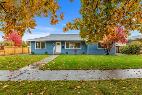 Photo of 301 Pioneer Drive, Wenatchee, WA 98801 (MLS # 2598487)