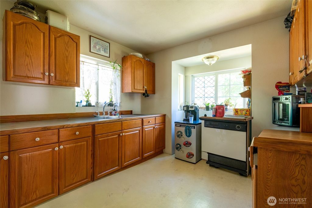 Photo of 5411 62nd Avenue SW, Olympia, WA 98512 (MLS # 2556099)