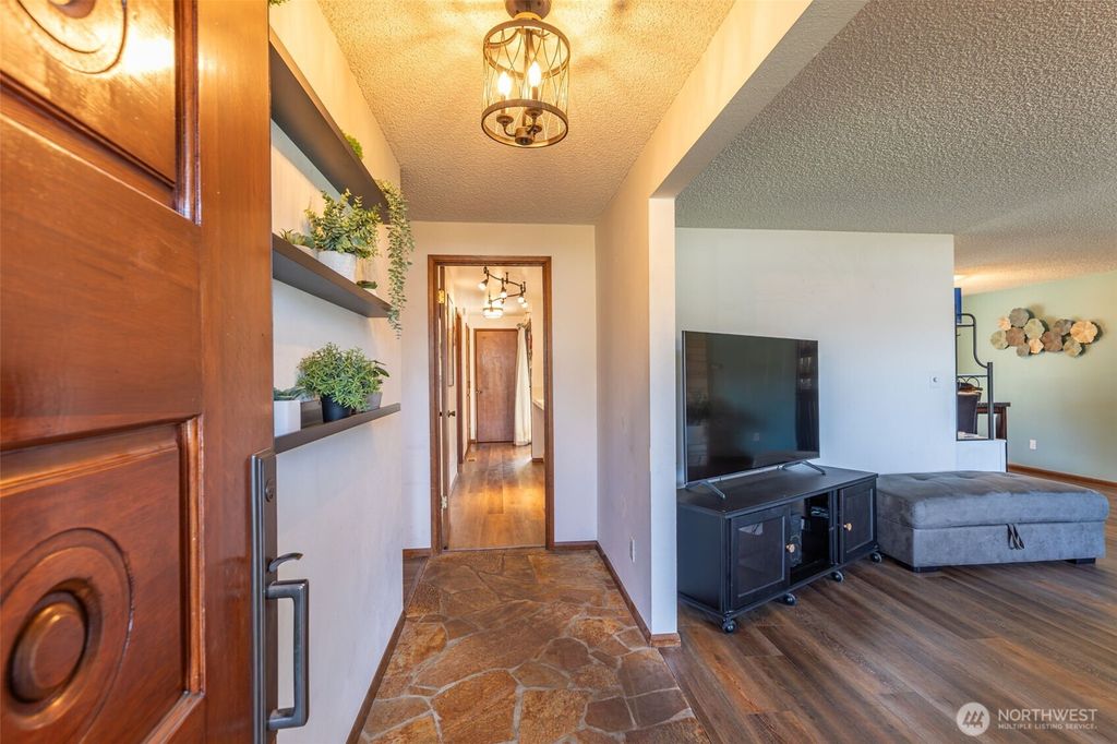 Photo of 5430 91st Street NE, Marysville, WA 98270 (MLS # 2475937)