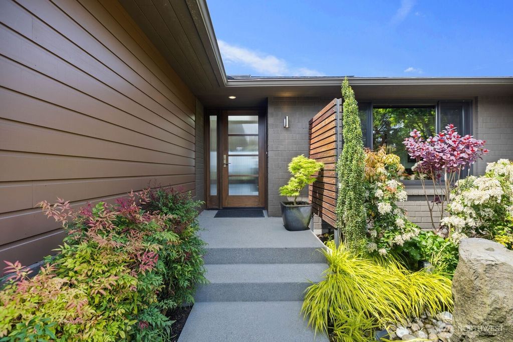 Photo of 8809 42nd Avenue SW, Seattle, WA 98136 (MLS # 2513217)