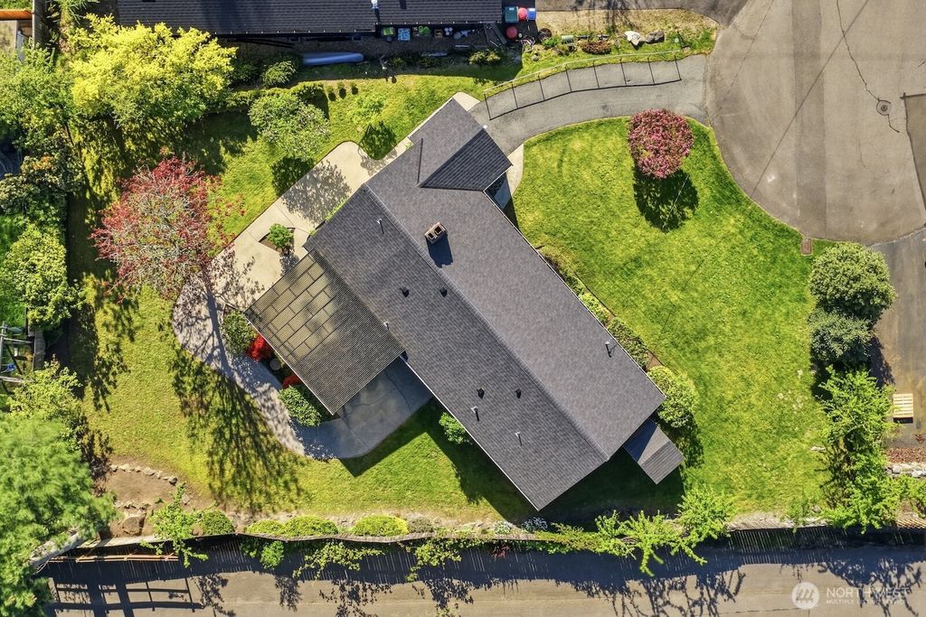 Photo of 21225 96th Avenue W, Edmonds, WA 98020 (MLS # 2516037)