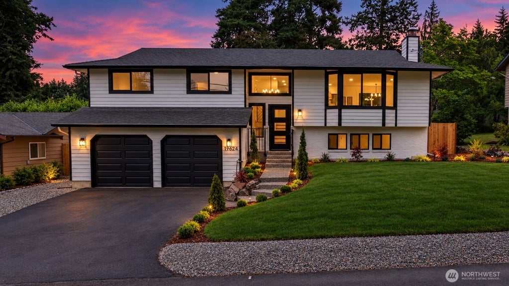 Photo of 19624 62nd Avenue NE, Kenmore, WA 98028 (MLS # 2580504)