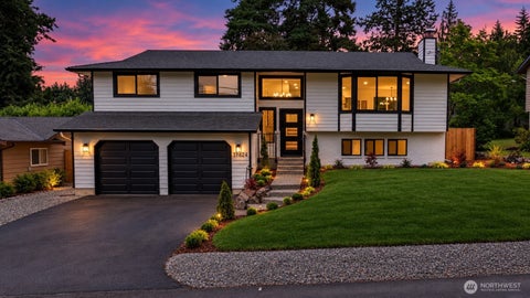 Photo of 19624 62nd Avenue NE, Kenmore, WA 98028 (MLS # 2580504)