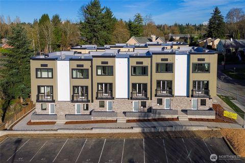 Photo of 518 13th Avenue SE, Olympia, WA 98501 (MLS # 2454514)