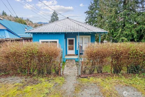 7279 B Avenue Concrete WA 98237