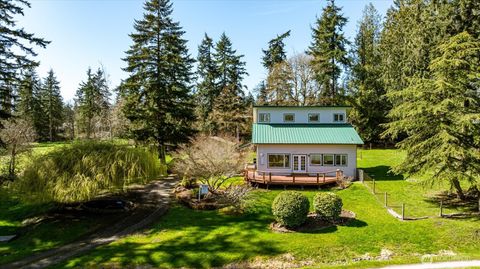 Photo of 5296 Slocum Way, Freeland, WA 98249 (MLS # 2491415)
