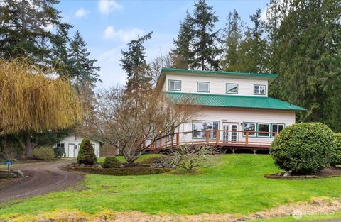 Photo of 5296 Slocum Way, Freeland, WA 98249 (MLS # 2491415)