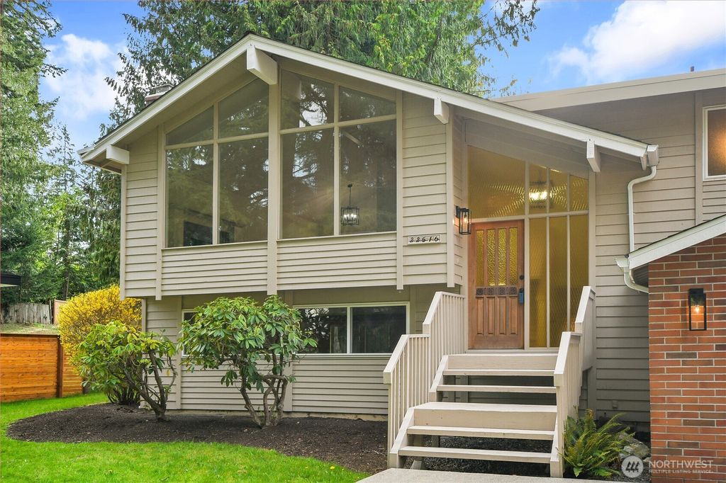 Photo of 22516 93rd Place W, Edmonds, WA 98020 (MLS # 2504528)