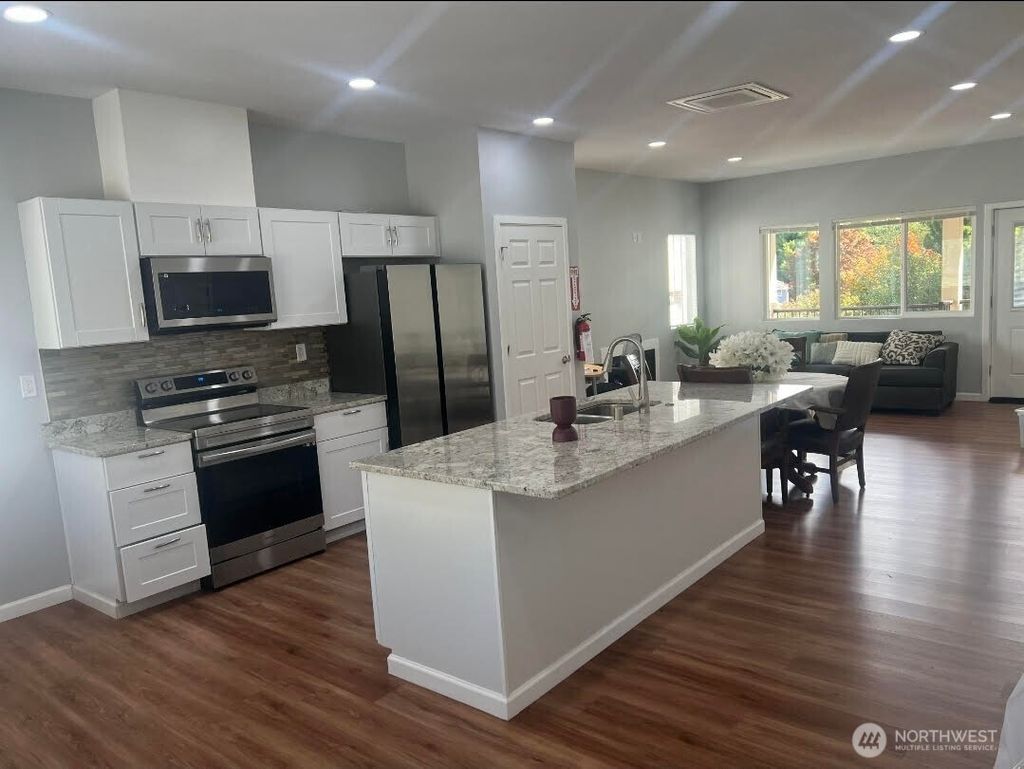 Photo of Lynnwood, WA 98087 (MLS # 2511038)