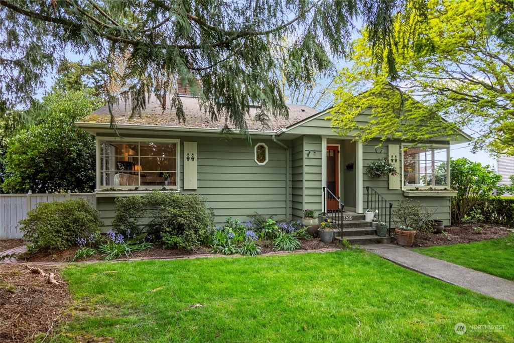 Photo of 4031 53rd Avenue SW, Seattle, WA 98116 (MLS # 2198414)