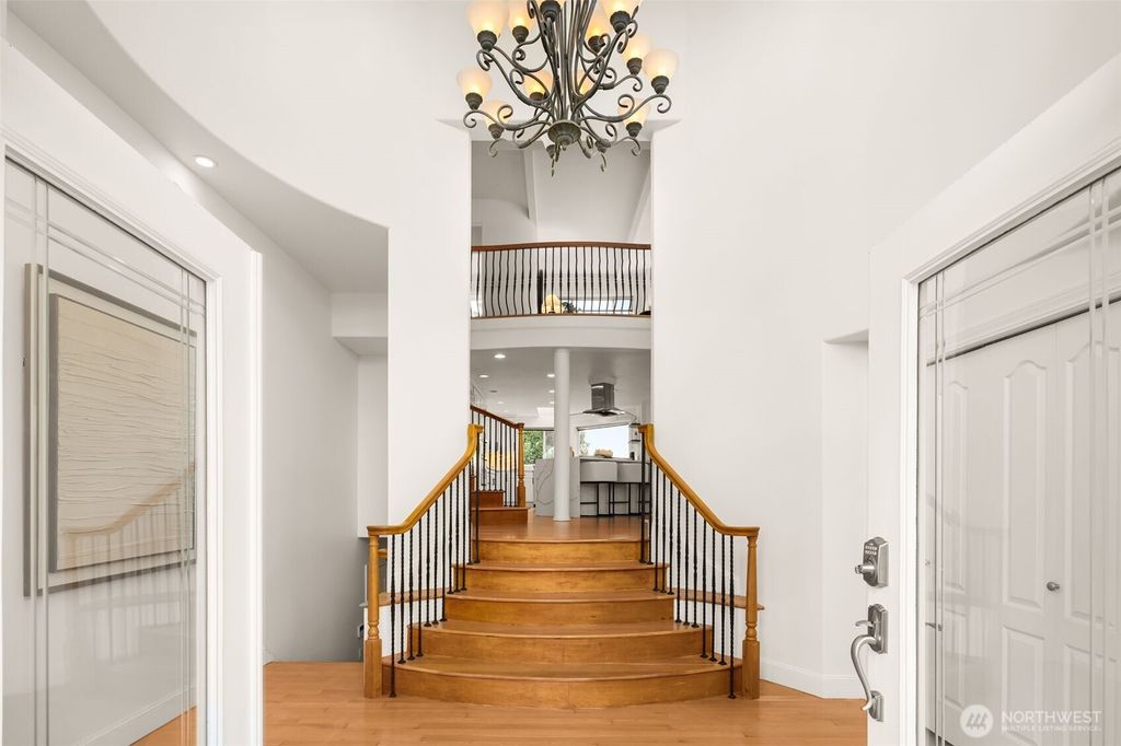 Photo of 1545 3rd ST St, Kirkland, WA 98033 (MLS # 2466318)