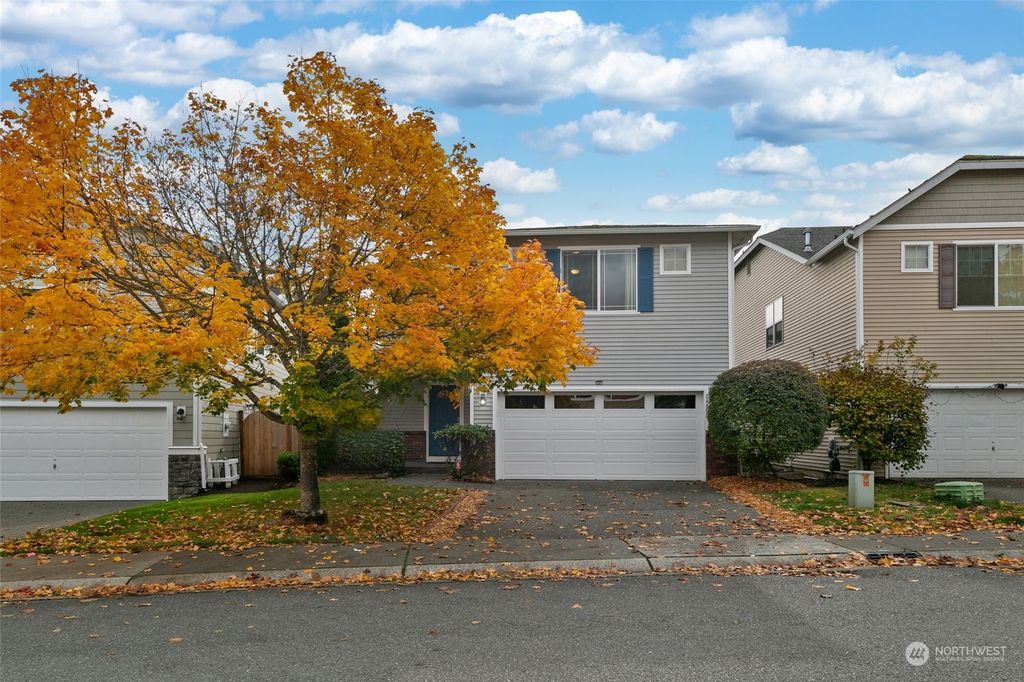 Photo of 24853 SE 19th Street, Sammamish, WA 98075 (MLS # 1997873)