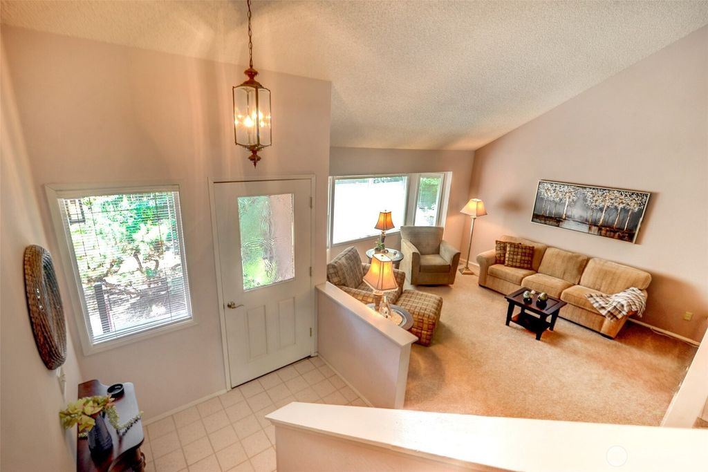 Photo of 13905 127th Place NE, Kirkland, WA 98034 (MLS # 2406644)