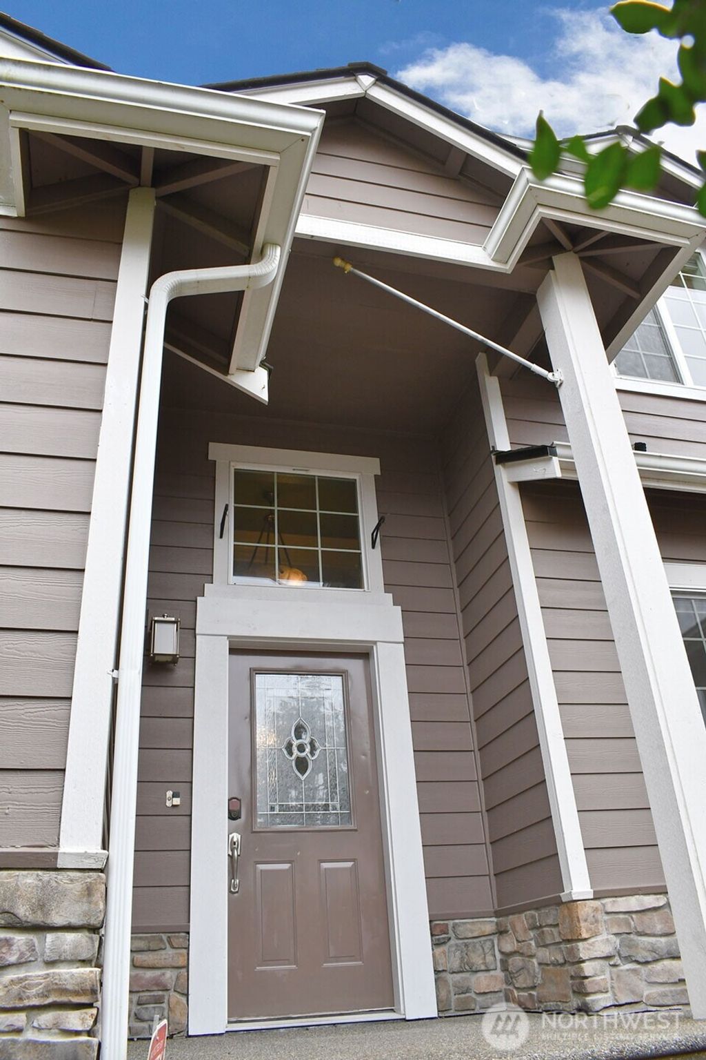 Photo of 1546 Rockcreek Lane SW, Tumwater, WA 98512 (MLS # 2496864)