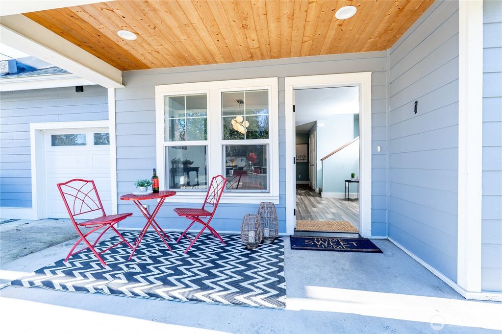 Photo of 760 Commercial Avenue, Darrington, WA 98241 (MLS # 2473027)