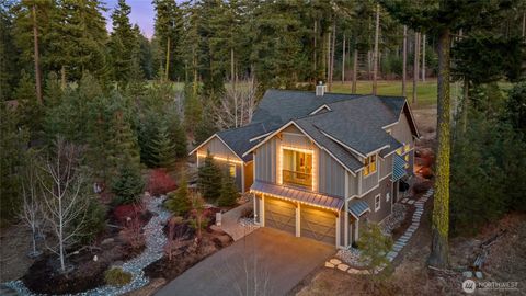 Photo of 330 Maple Leaf Loop, Cle Elum, WA 98922 (MLS # 2487575)