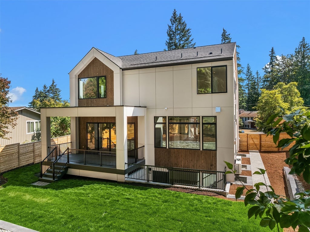 Photo of 16638 SE 26th Place, Bellevue, WA 98008 (MLS # 2598318)