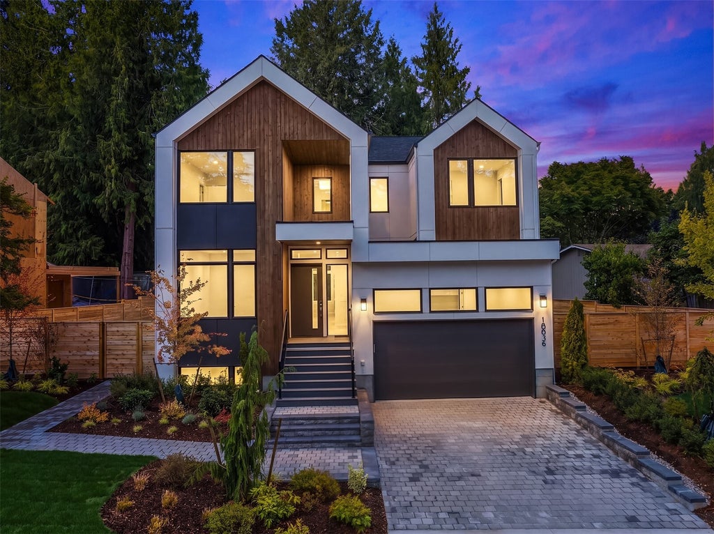 Photo of 16638 SE 26th Place, Bellevue, WA 98008 (MLS # 2598318)