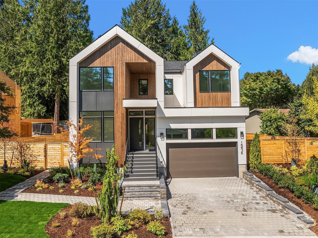 Photo of 16638 SE 26th Place, Bellevue, WA 98008 (MLS # 2598318)