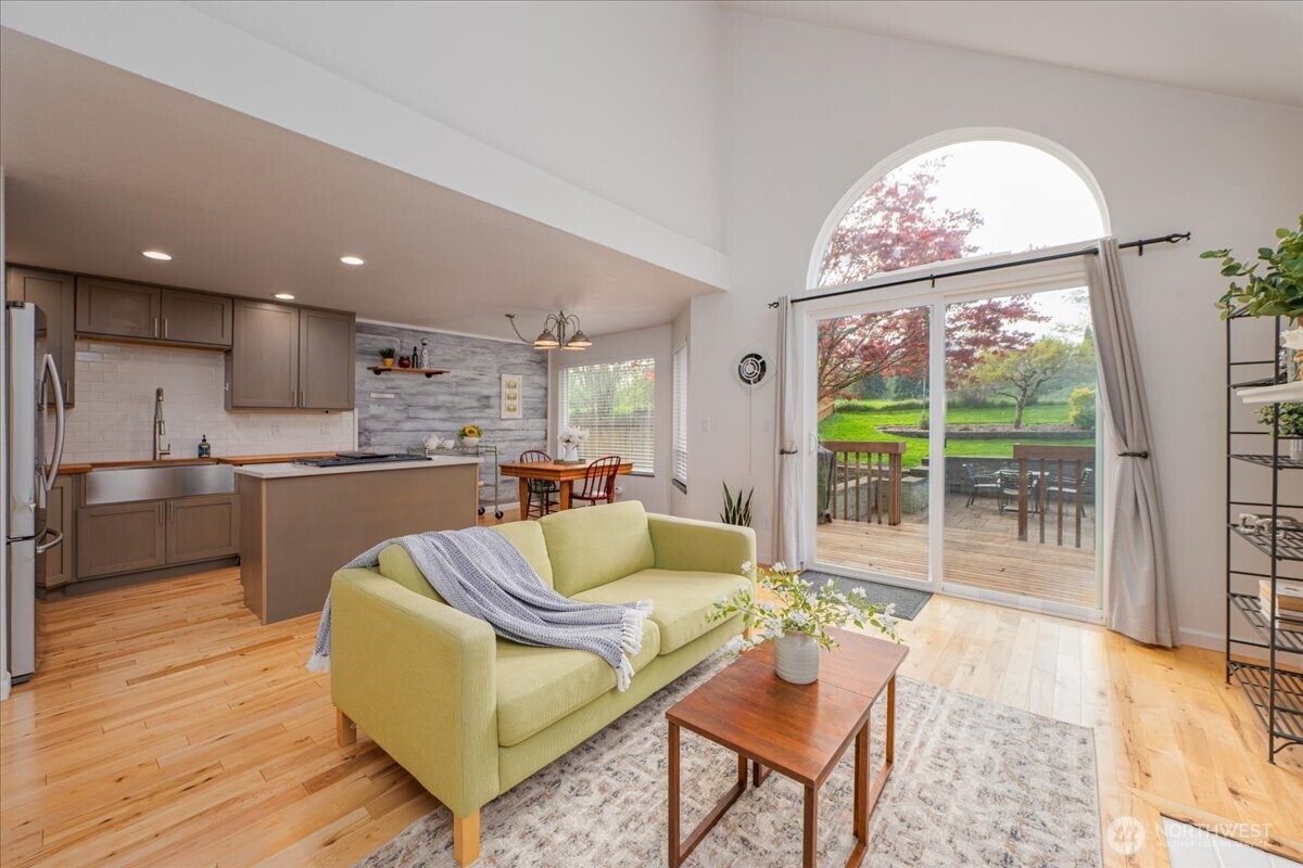 19906 28th Avenue W B
