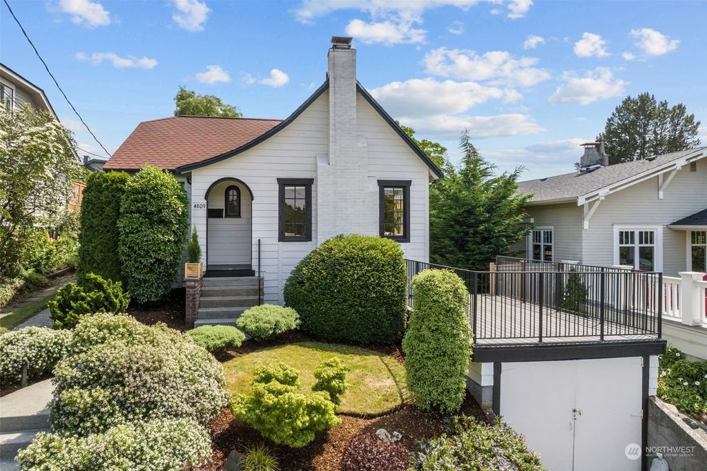 Photo of 4809 SW Findlay Street, Seattle, WA 98136 (MLS # 2130393)