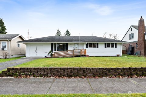 2325 McDougall Avenue, Everett, WA 98201 - MLS#: 2315498