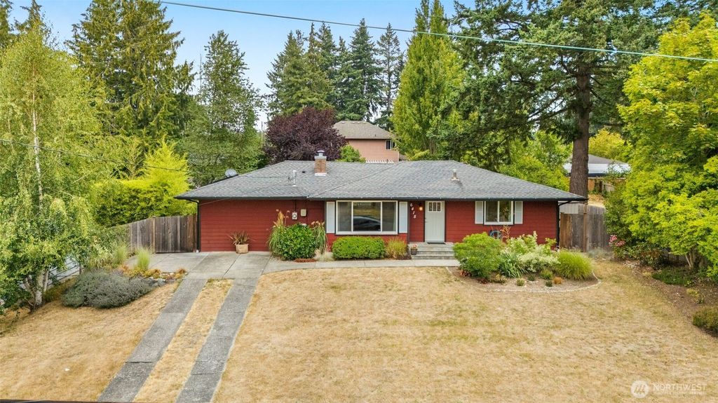 Photo of 6415 190th Street SW, Lynnwood, WA 98036 (MLS # 2418275)