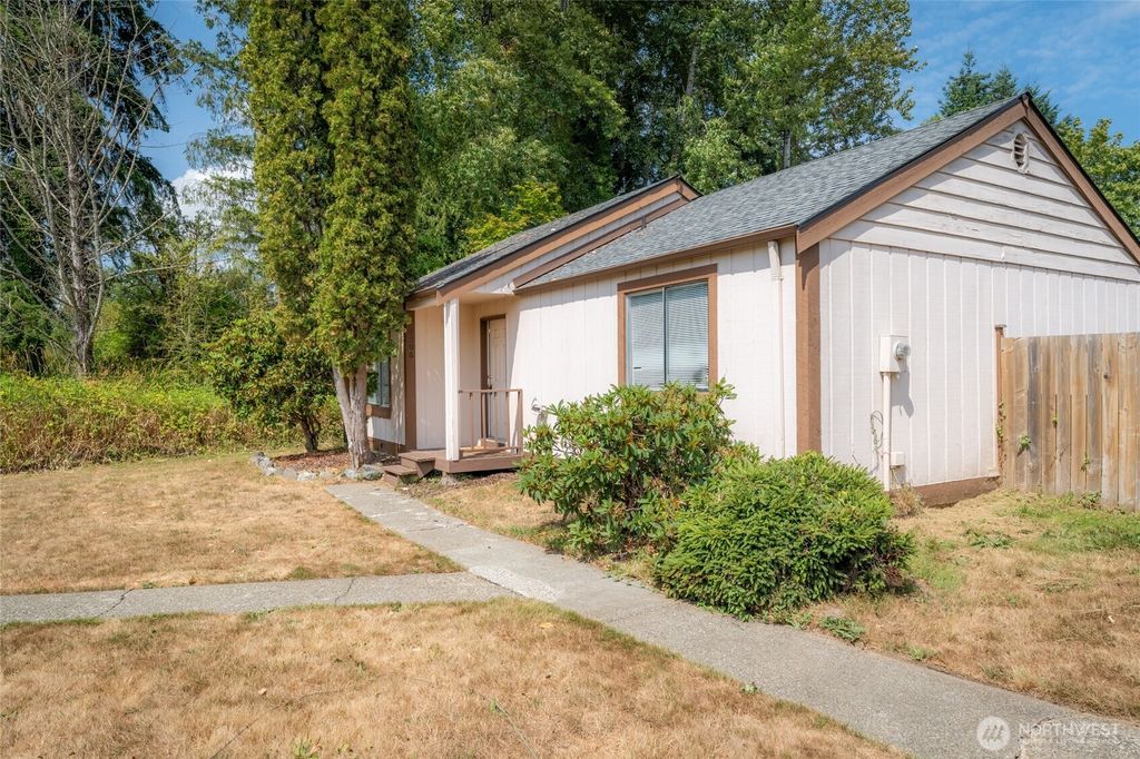 Photo of 1506 128th Drive NE #4D, Lake Stevens, WA 98258 (MLS # 2418708)