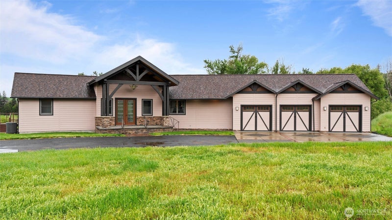 625 N Willow