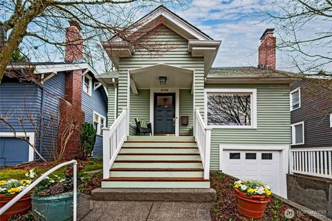 Photo of 6056 25TH Avenue NE, Seattle, WA 98115 (MLS # 2472632)