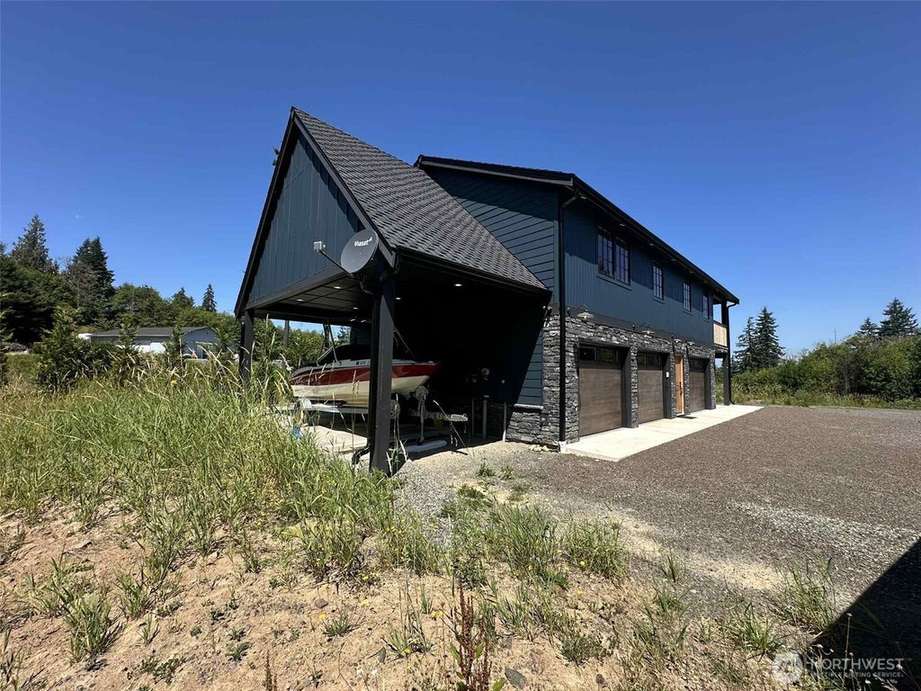 Photo of 213 Tanglewood Drive, Mossyrock, WA 98564 (MLS # 2492530)