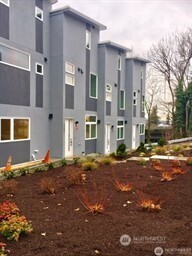 1543 Boylston Avenue E